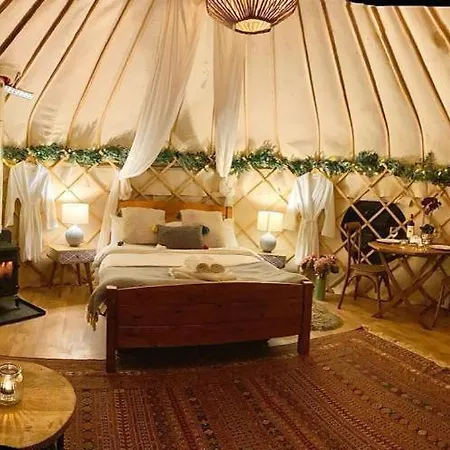Yurtshire Eavestone - Beech Luxury tent